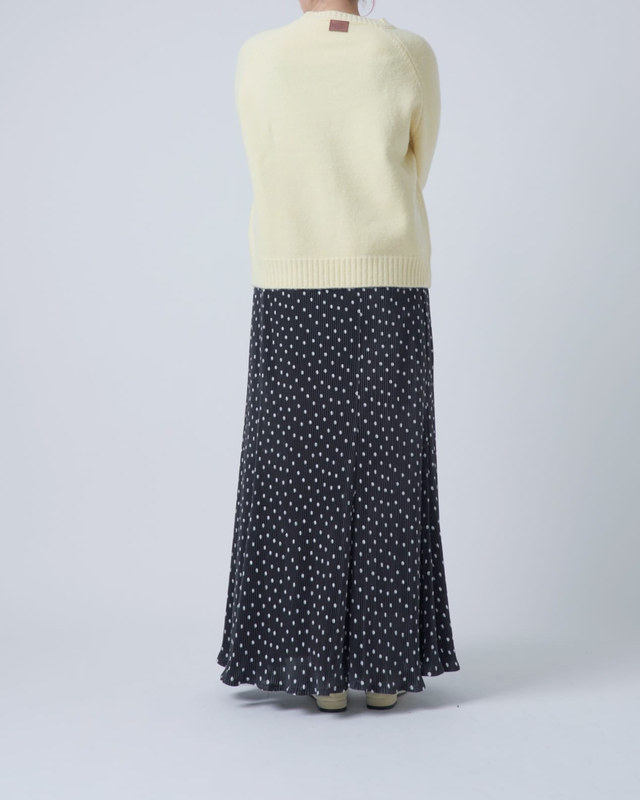 シンプルカラーニットプルオーバー