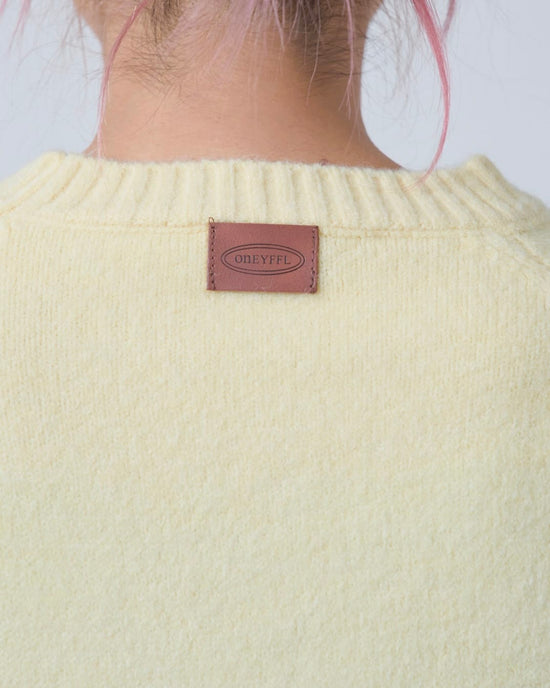 シンプルカラーニットプルオーバー