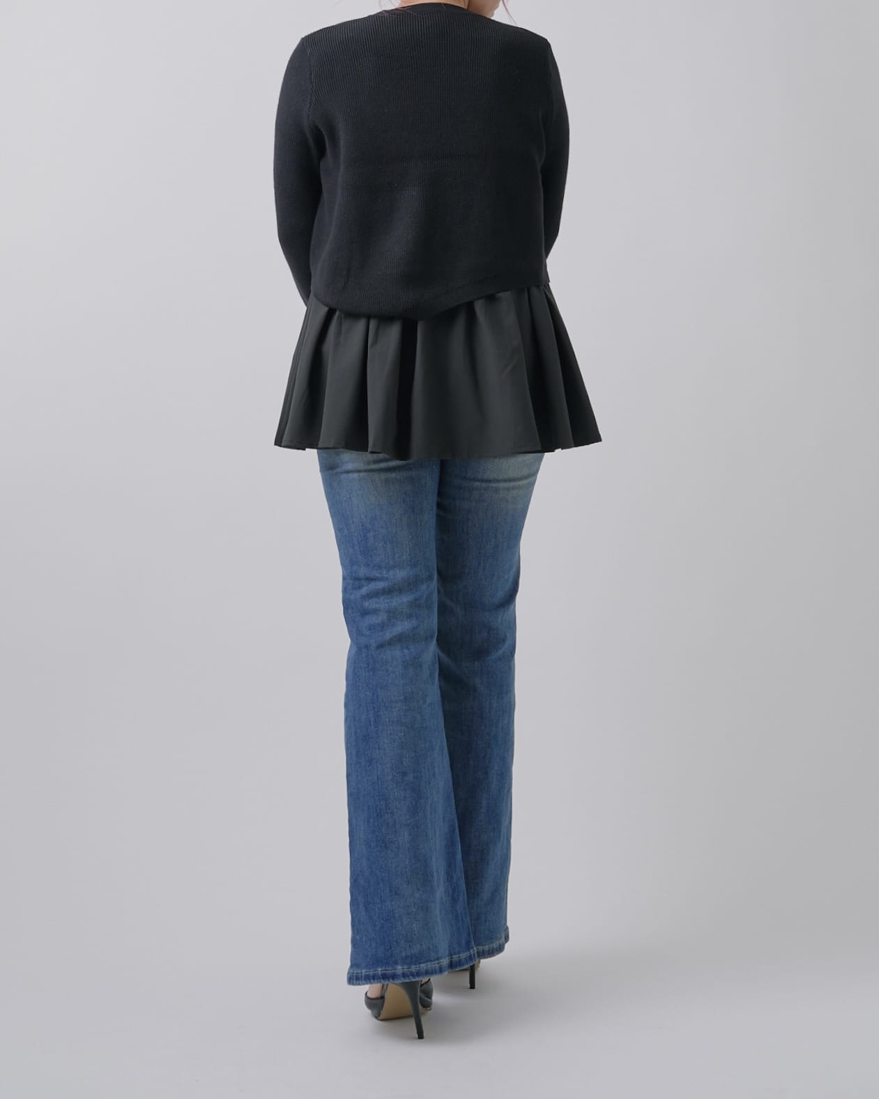 レイヤードフリルニット