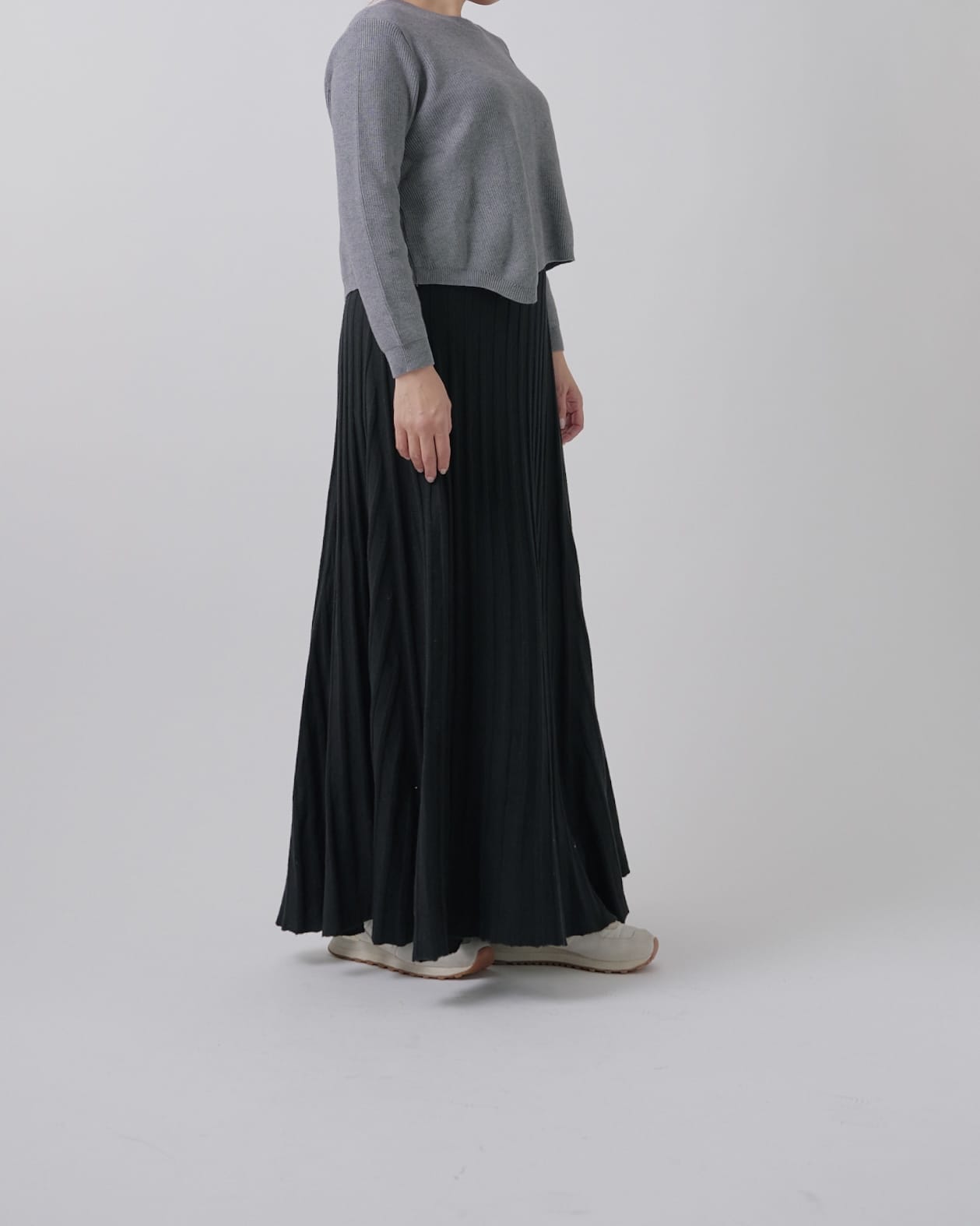 レイヤードフリルニット