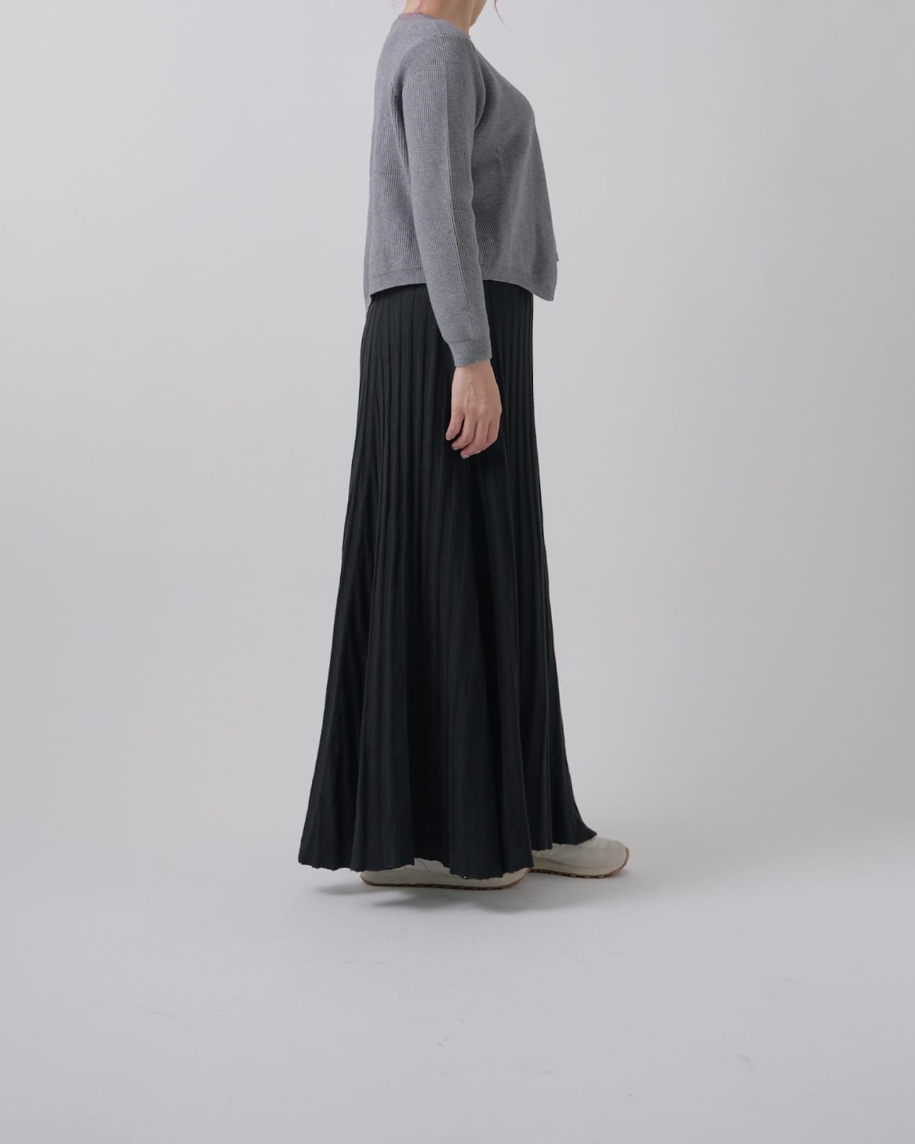 レイヤードフリルニット