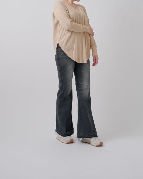 フリンジライン切り替えワイドフレアデニム