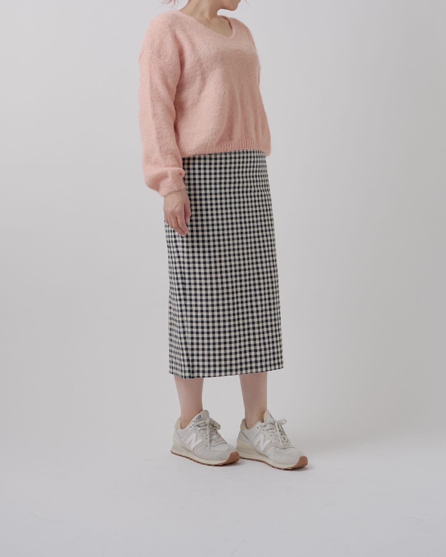 Vネックバルーンカラーニット