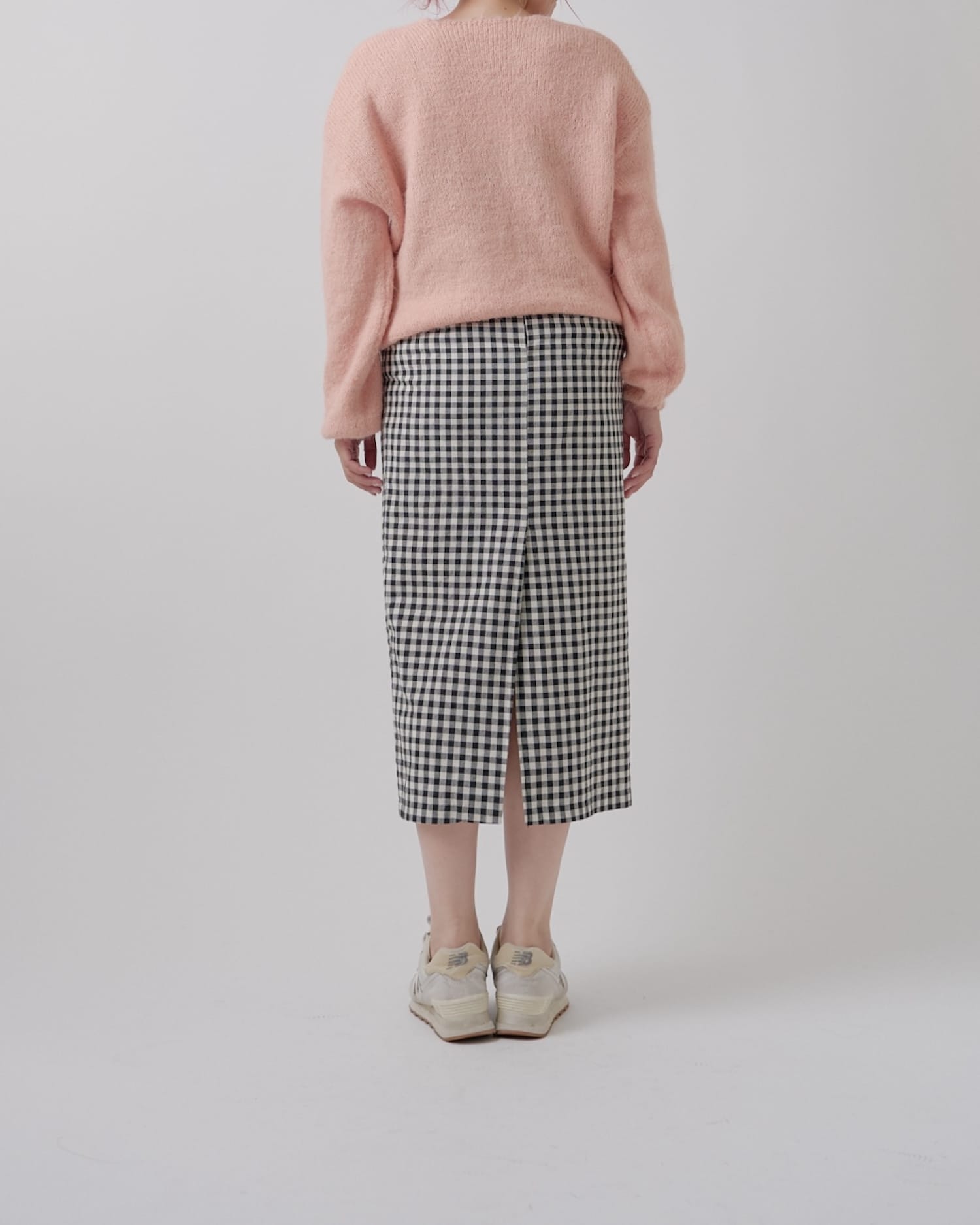 Vネックバルーンカラーニット