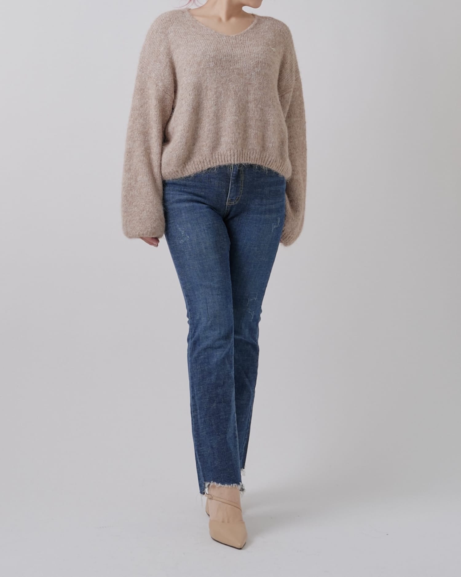 Vネックバルーンカラーニット