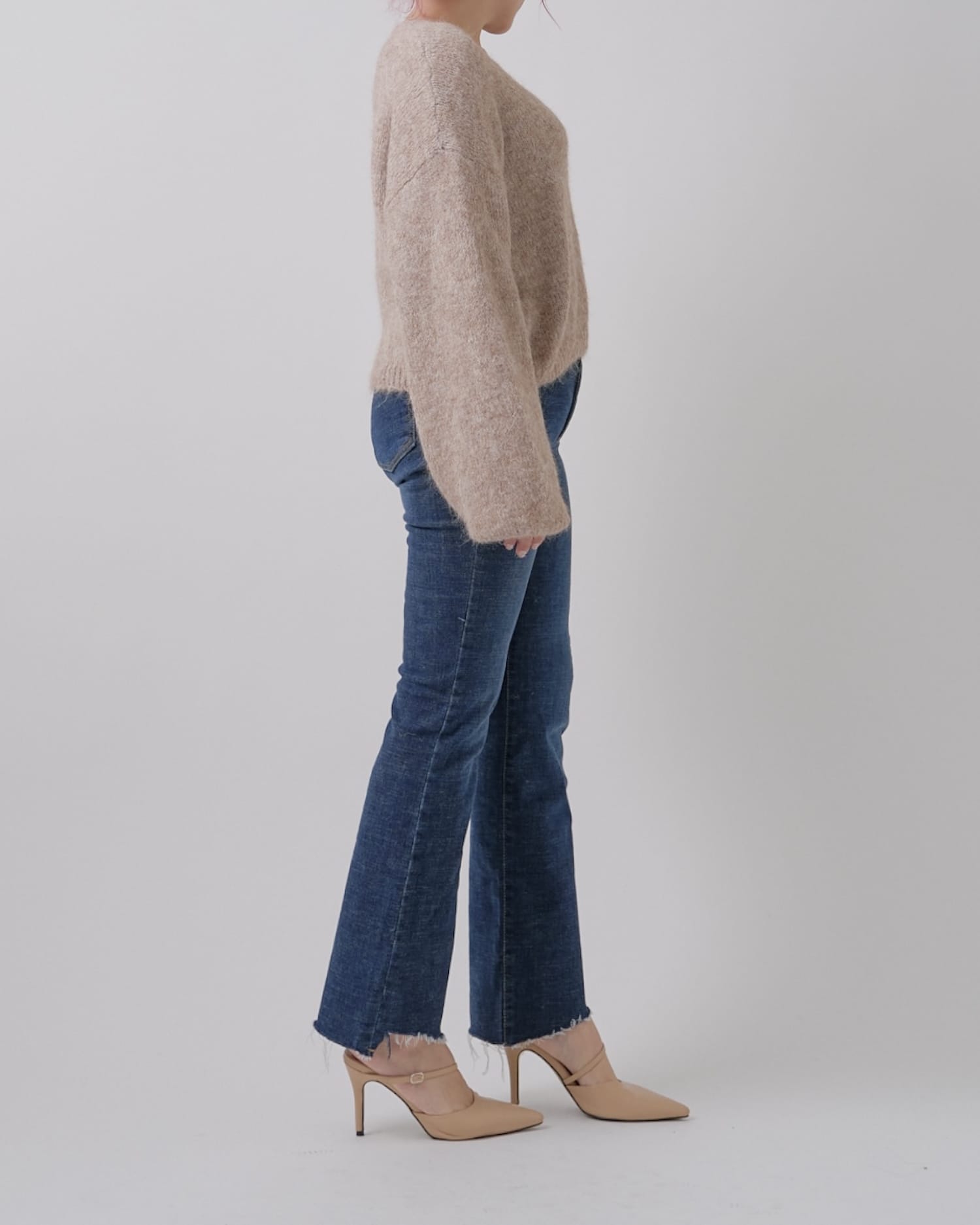 Vネックバルーンカラーニット