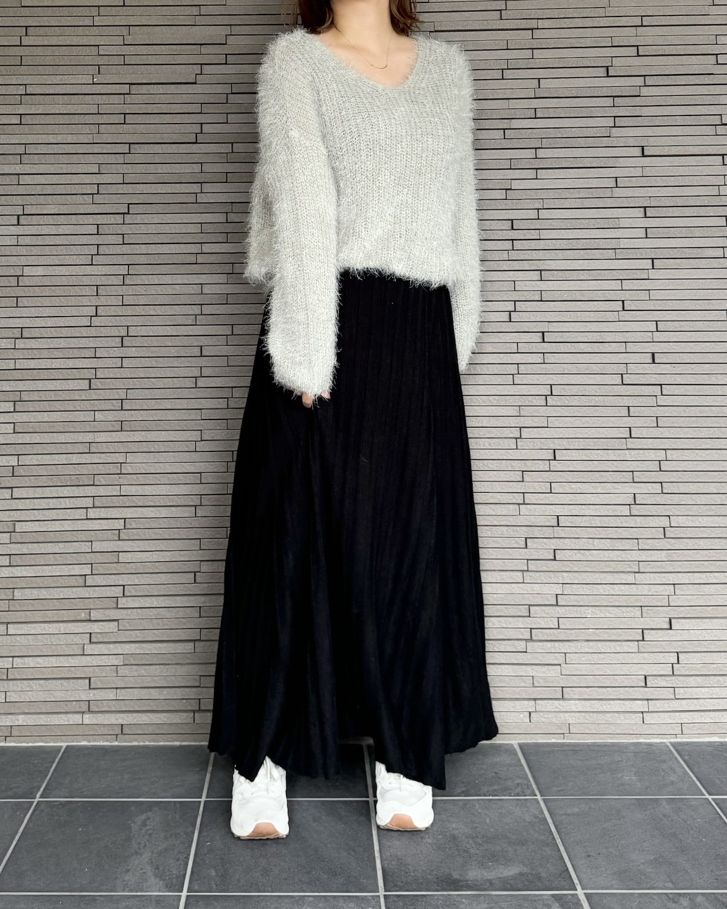 Vネックカラーニット& Aラインニットマキシ2点セット