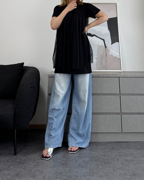 チュール付きTシャツ