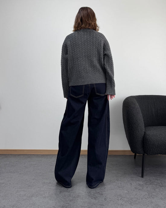 襟付きジップケーブルニット