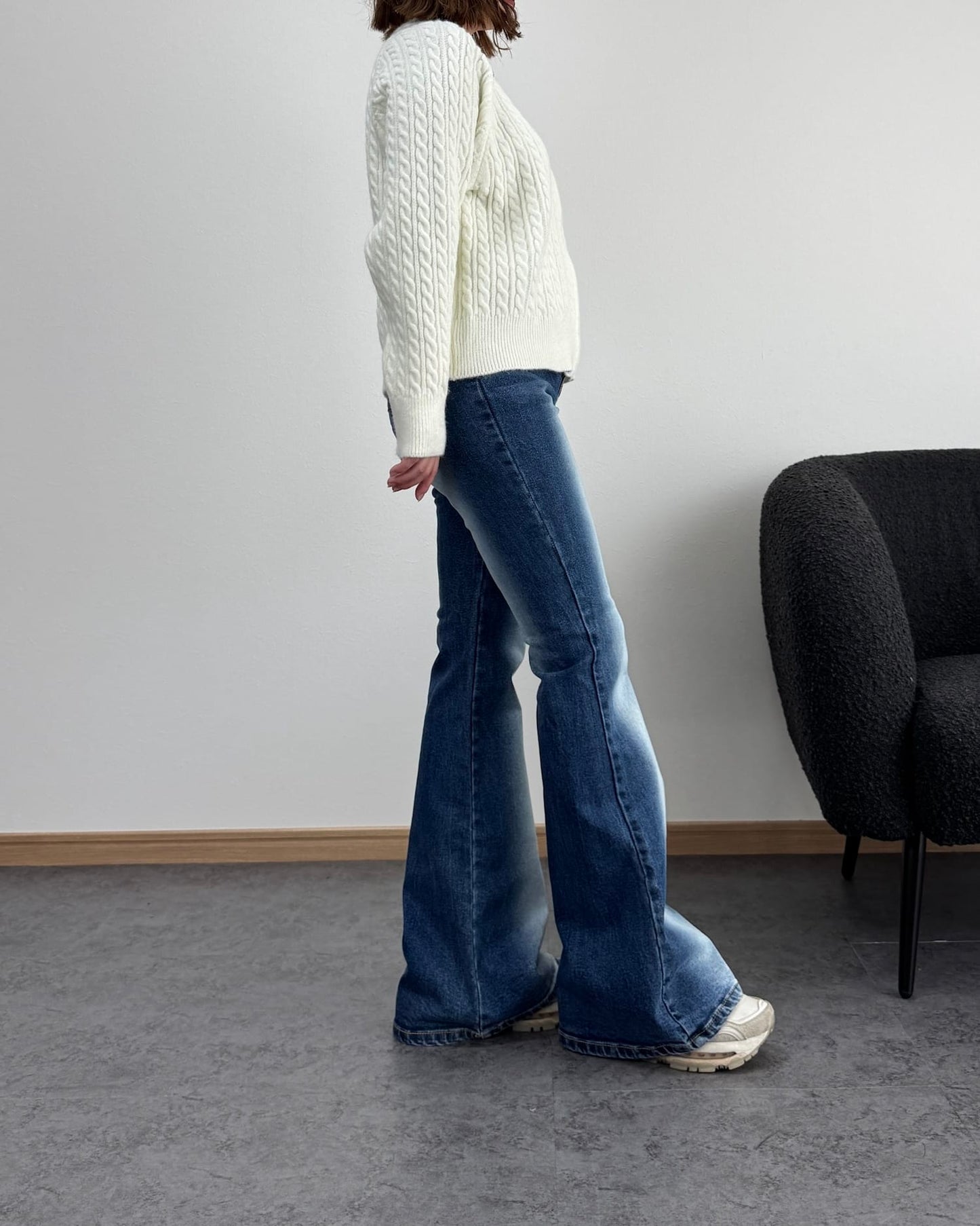 襟付きジップケーブルニット