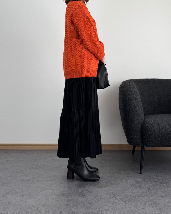 ケーブルオーバーニット