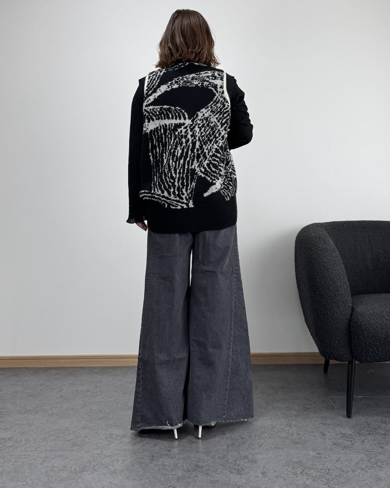 サイド切り替えカットオフワイドフレアデニム