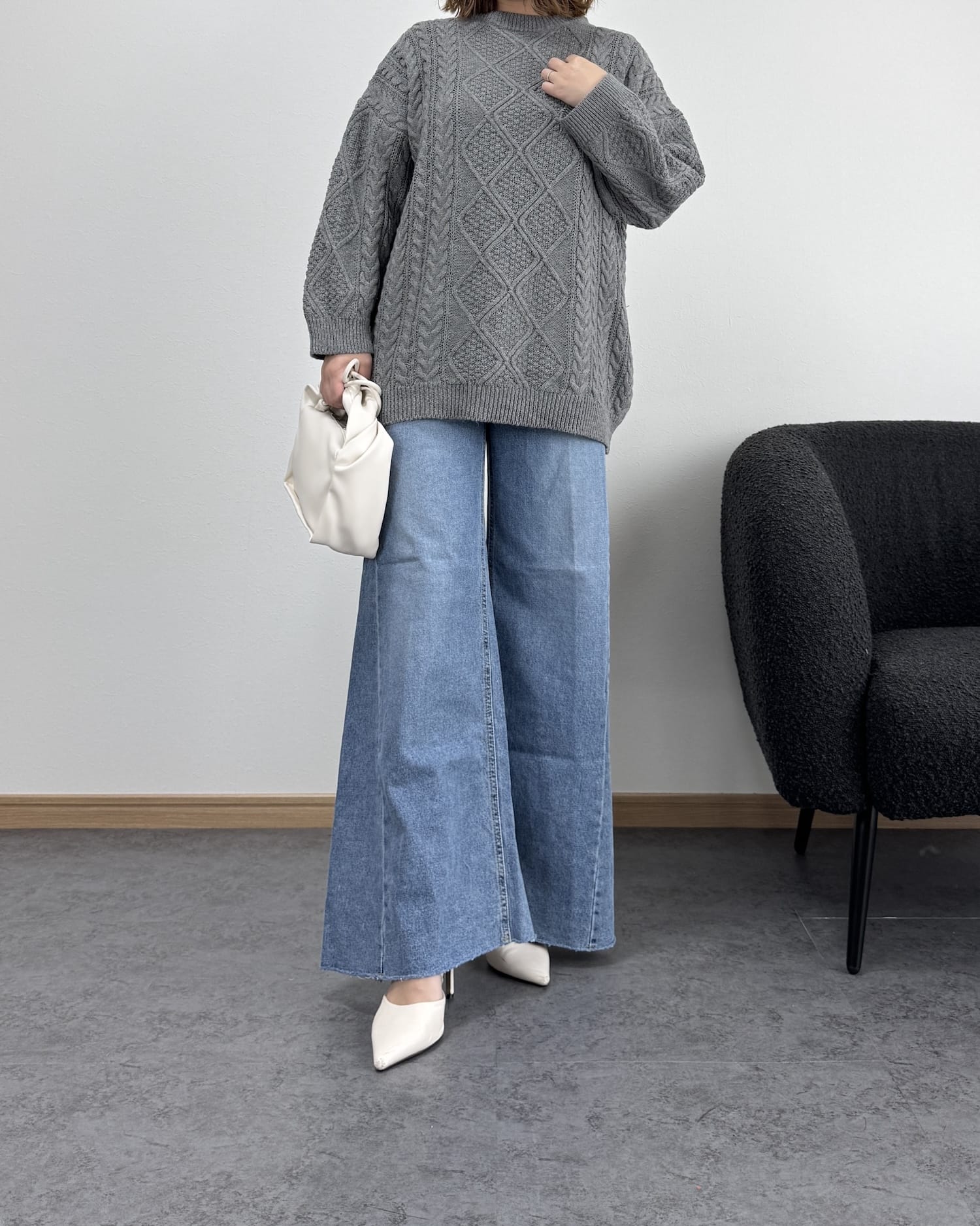 ケーブルオーバーニット