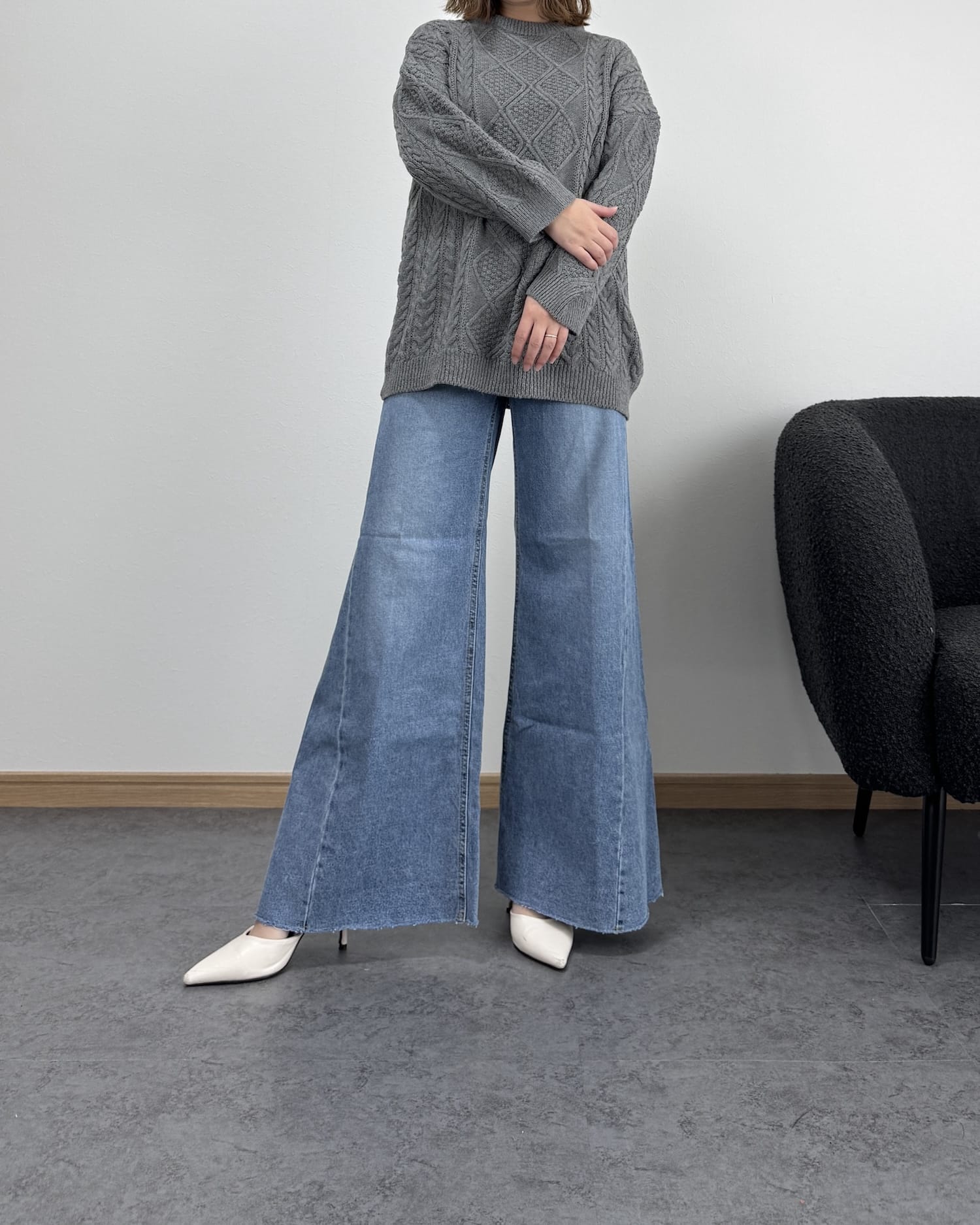 ケーブルオーバーニット