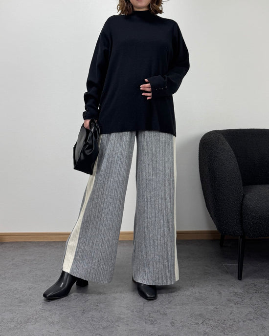 サイドラインニットパンツ