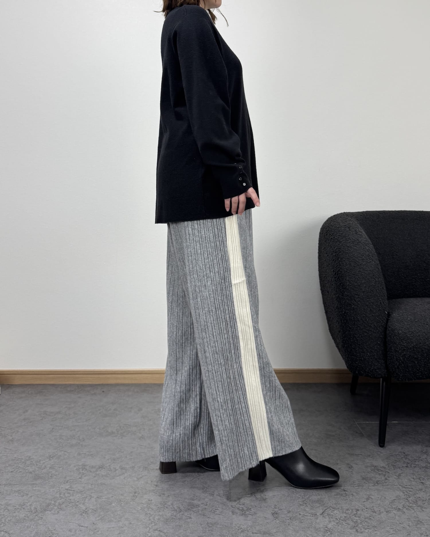 サイドラインニットパンツ