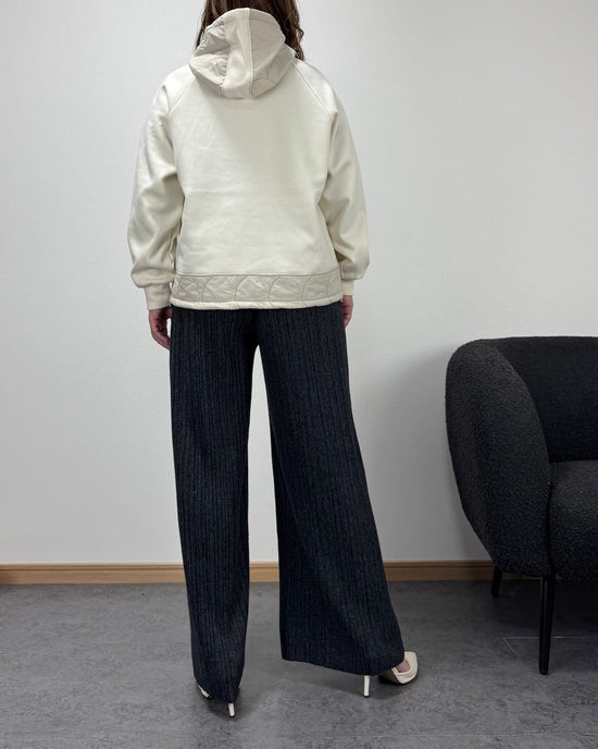 サイドラインニットパンツ