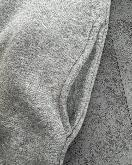 裾フリルトレーナー