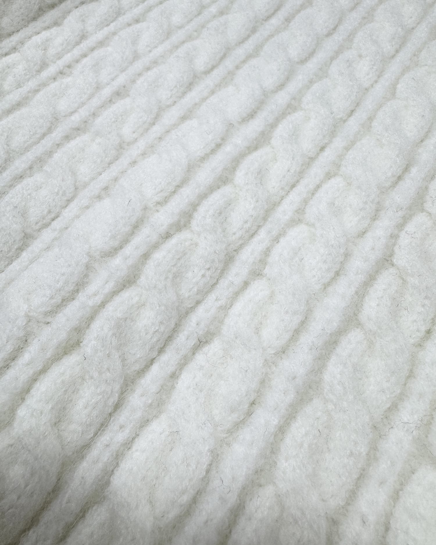 襟付きジップケーブルニット