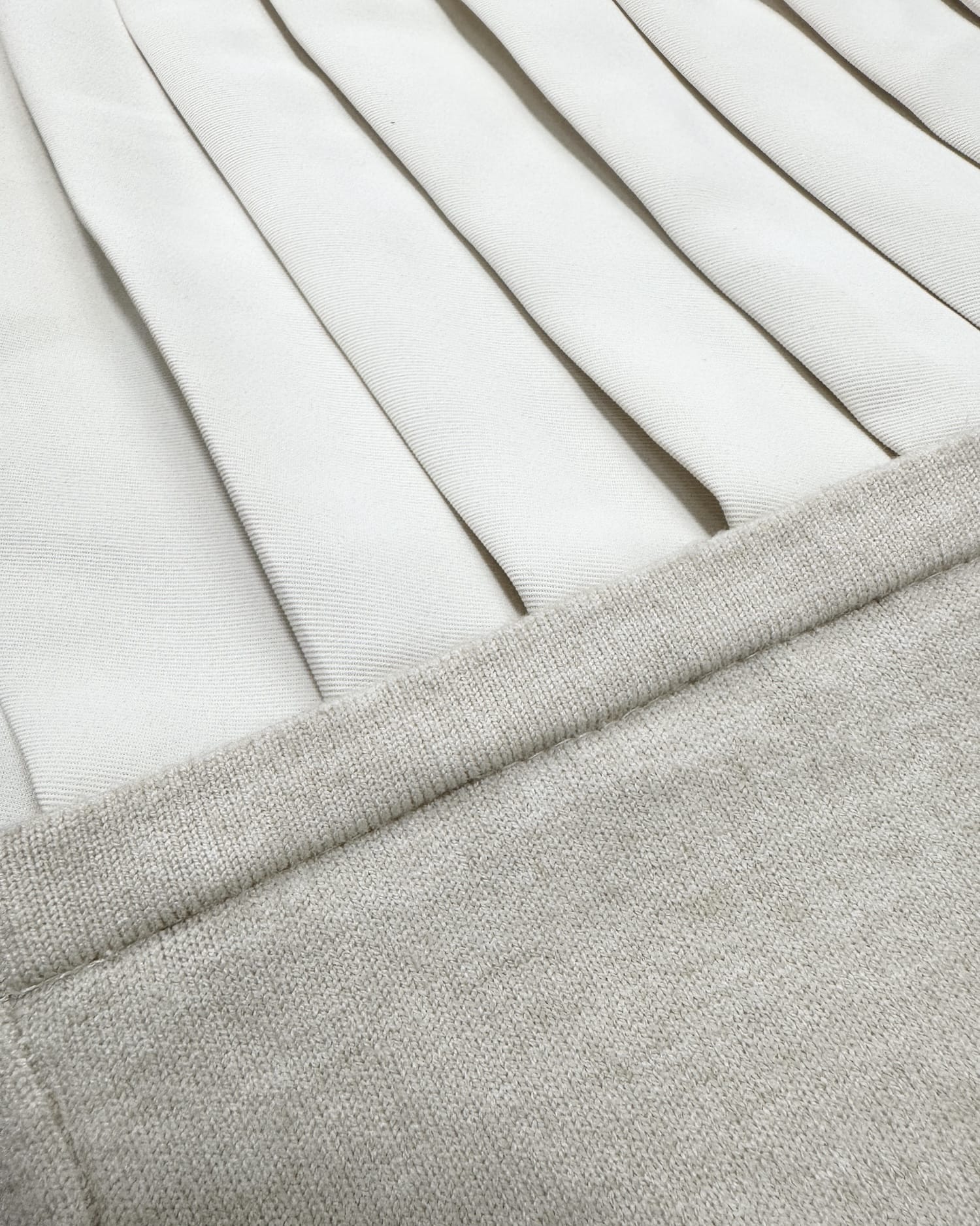 裾プリーツニットワンピ