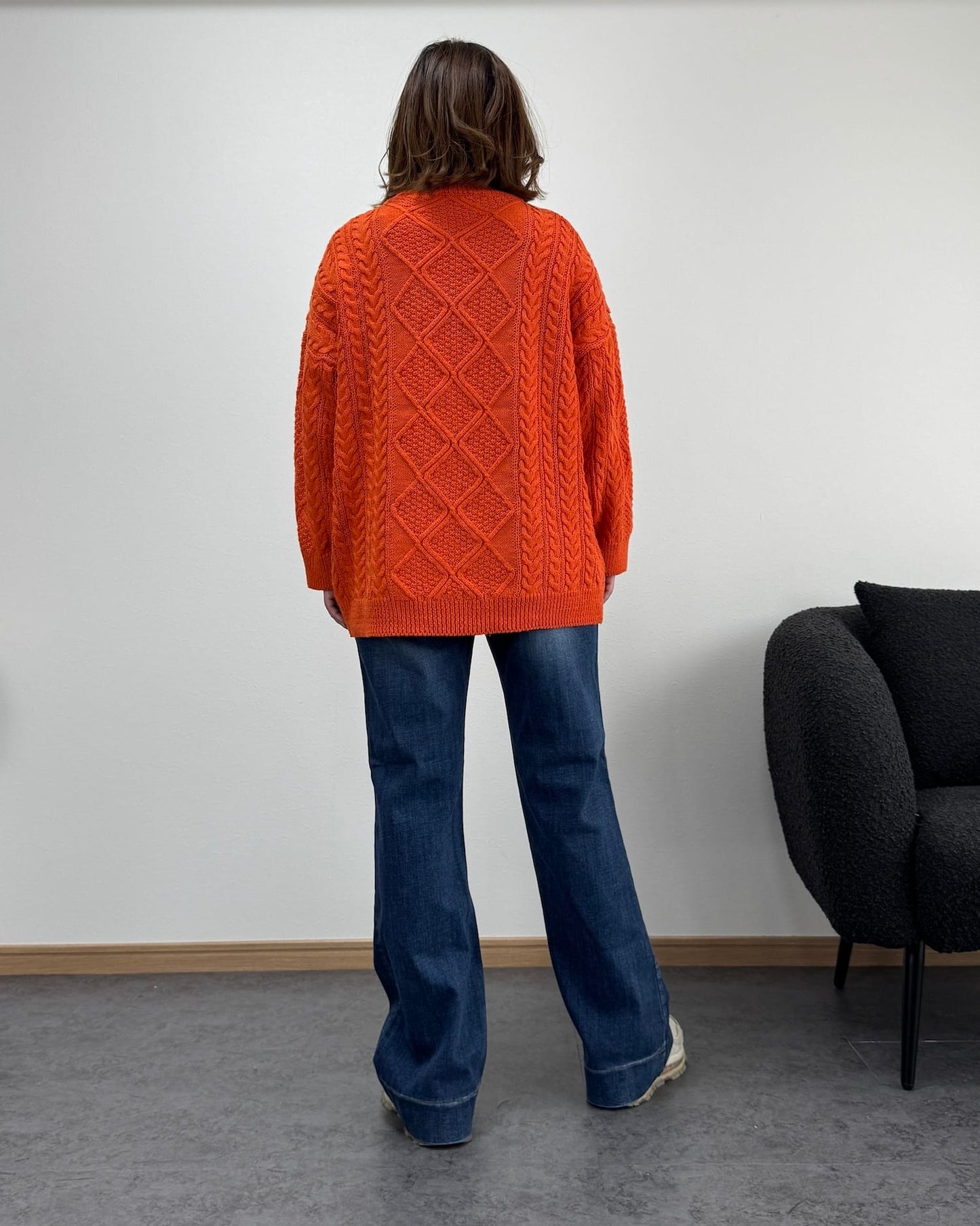 ケーブルオーバーニット