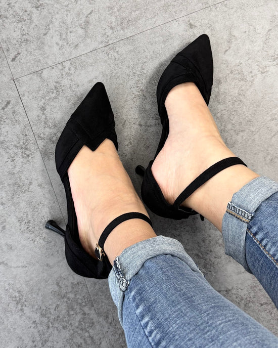 【大きめサイズあり】イナヅマラインストラップパンプス ベージュ