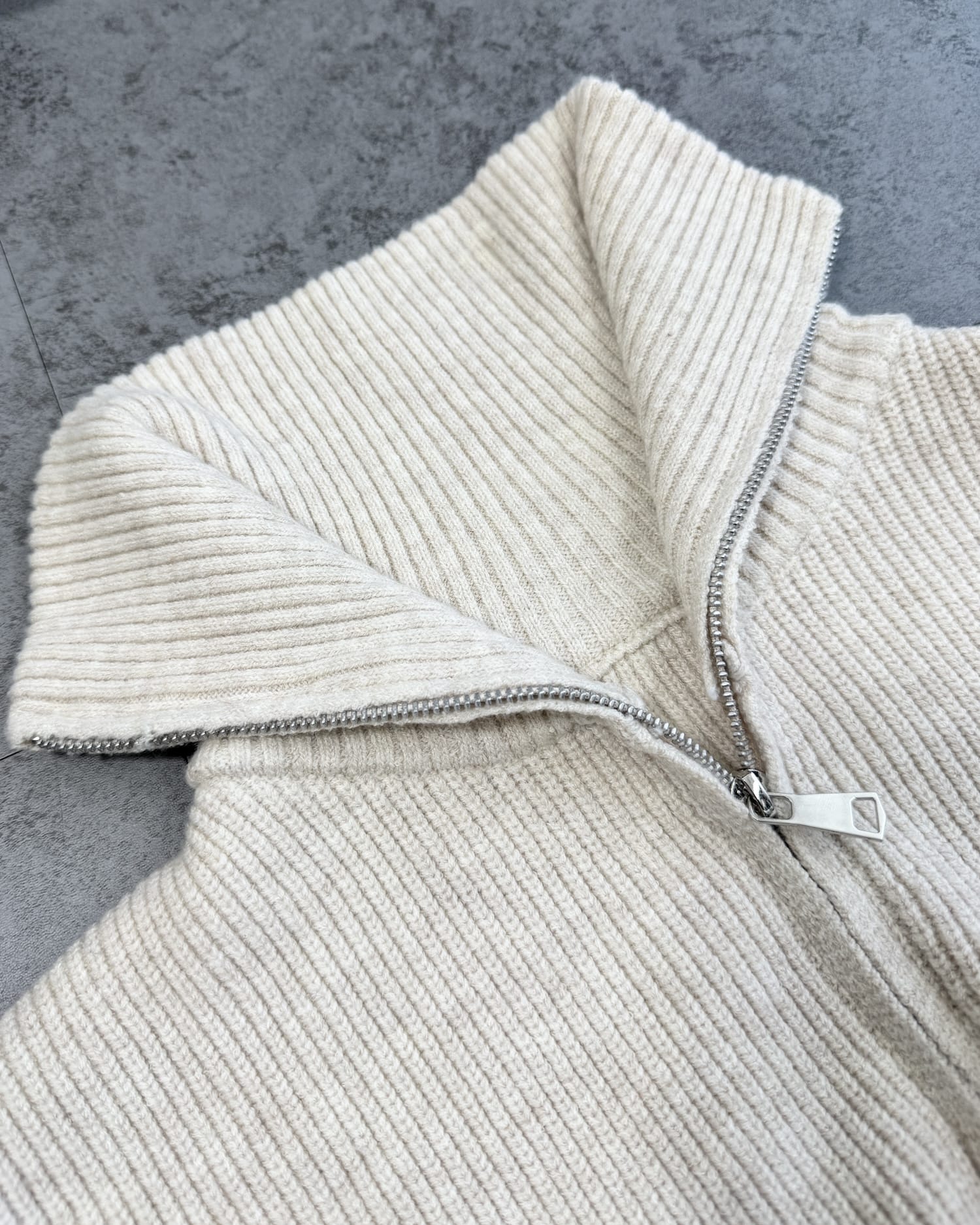 タートルジップリブニット