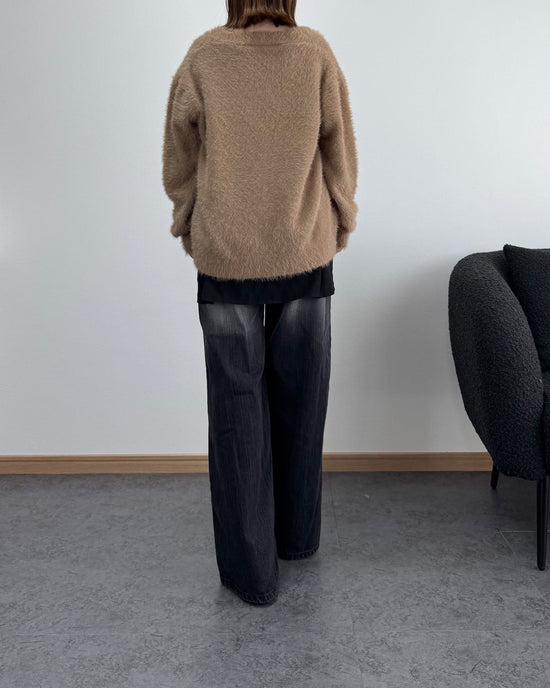 Vネックファーカーディガン