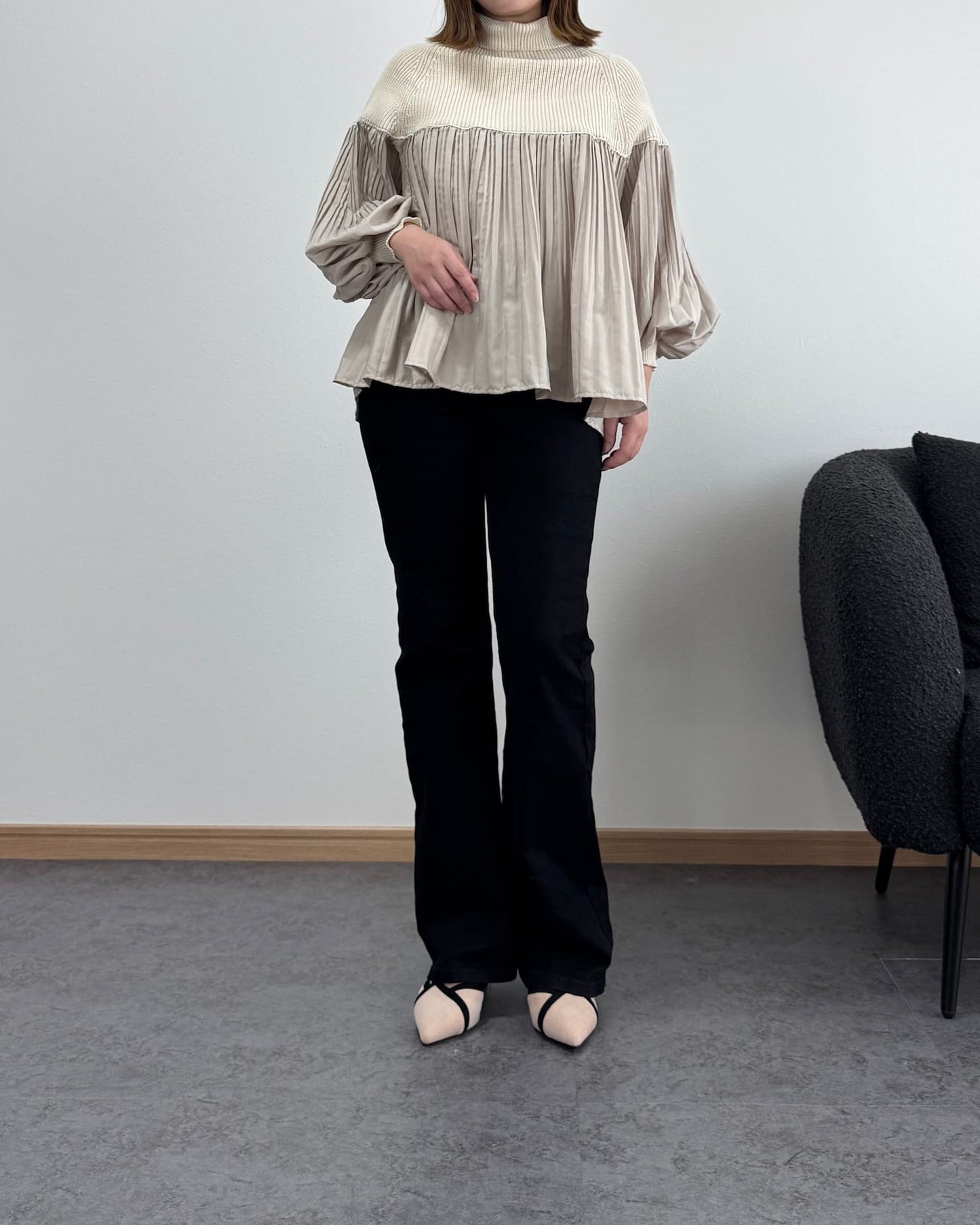 プリーツ切り替えタートルトップス【O.W-beside-】