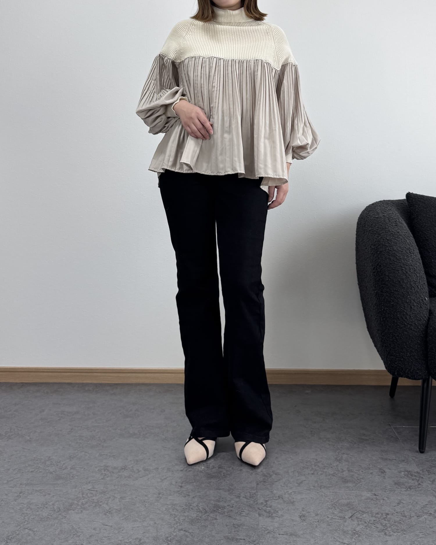 プリーツ切り替えタートルトップス【O.W-beside-】