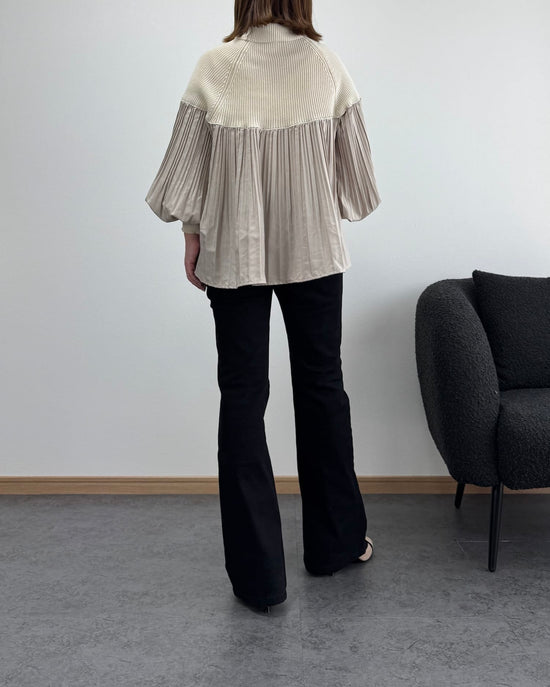 プリーツ切り替えタートルトップス【O.W-beside-】