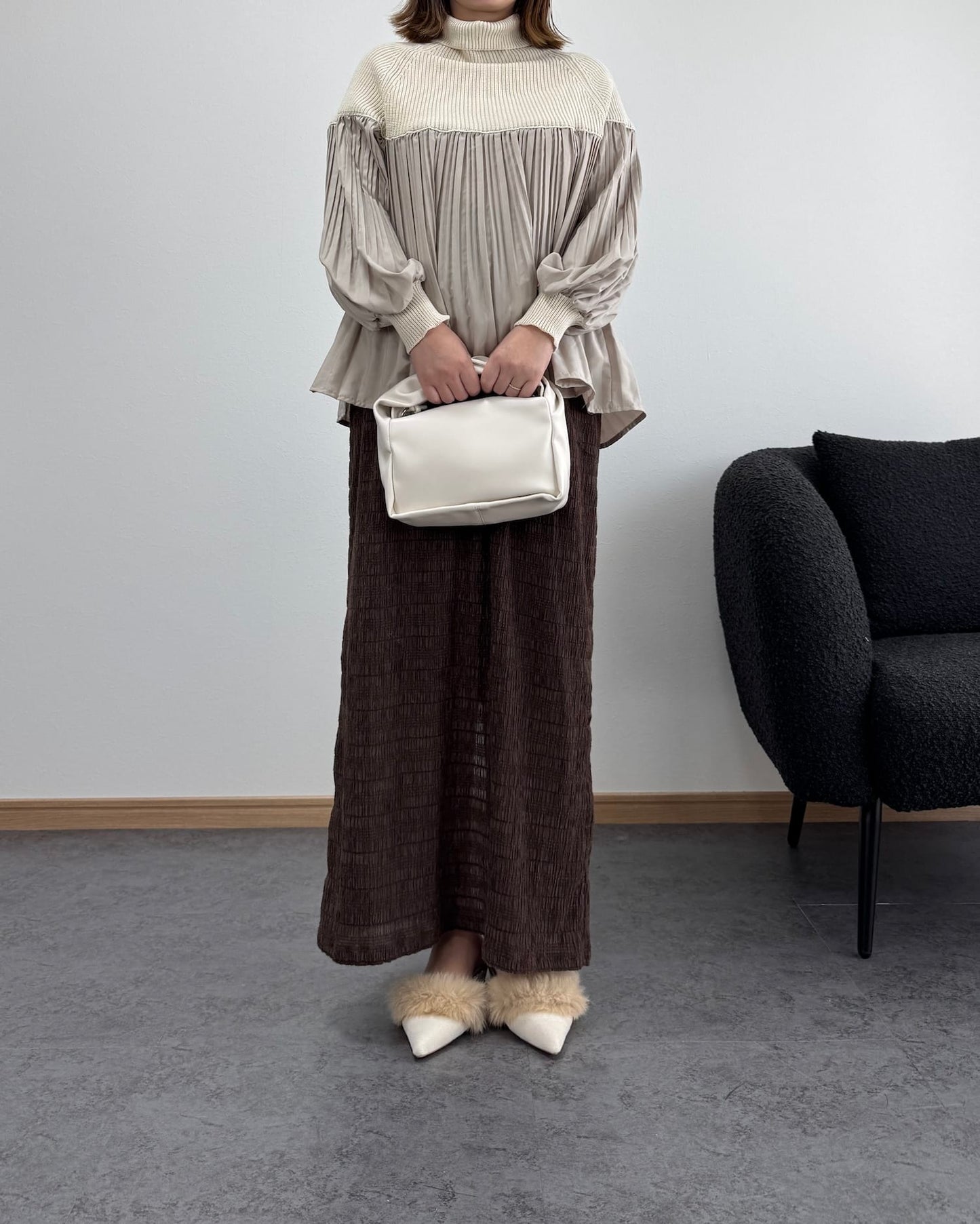 プリーツ切り替えタートルトップス【O.W-beside-】