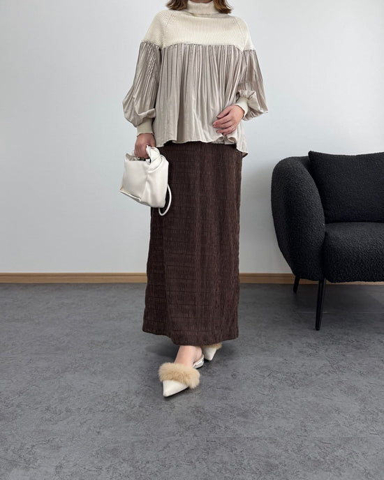 プリーツ切り替えタートルトップス【O.W-beside-】