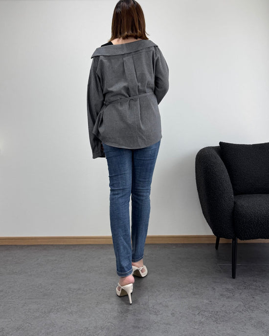 セミオフショルピンストライプトップス【3way】