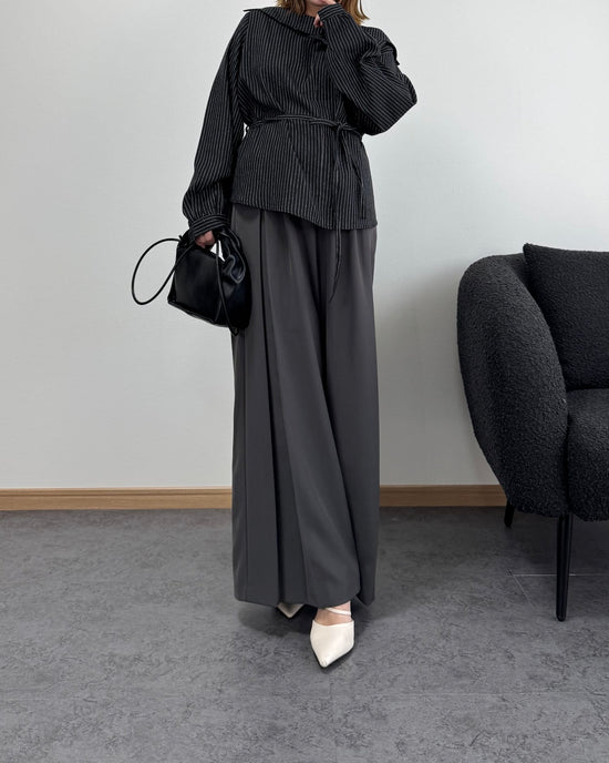 セミオフショルピンストライプトップス【3way】