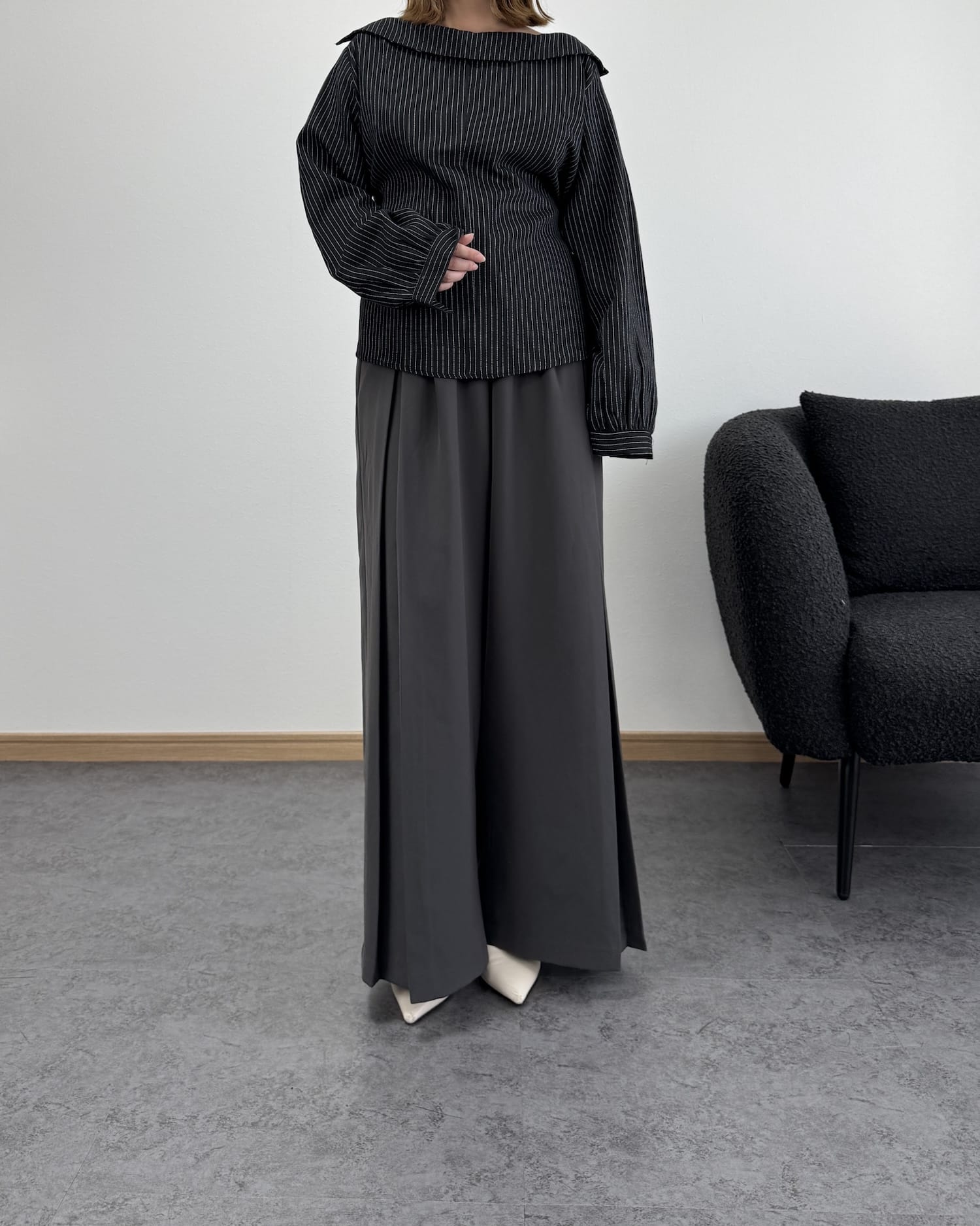 セミオフショルピンストライプトップス【3way】