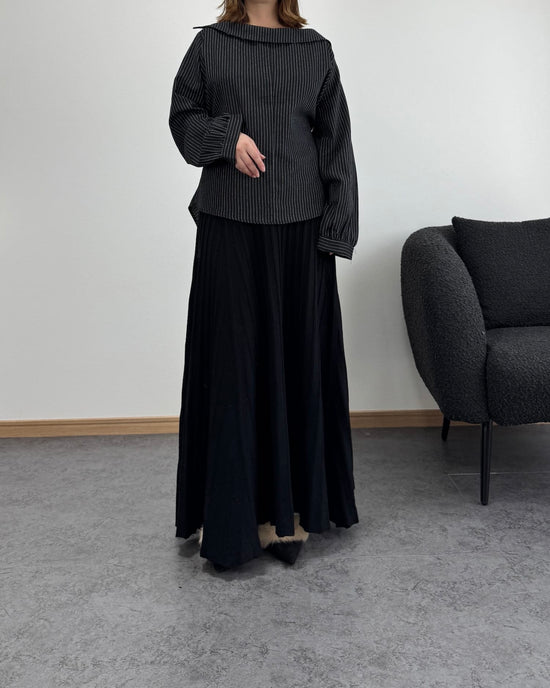 セミオフショルピンストライプトップス【3way】