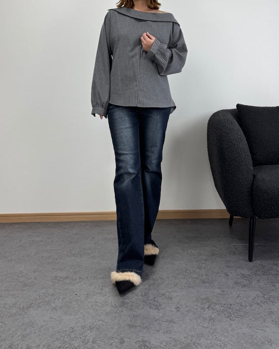 セミオフショルピンストライプトップス【3way】