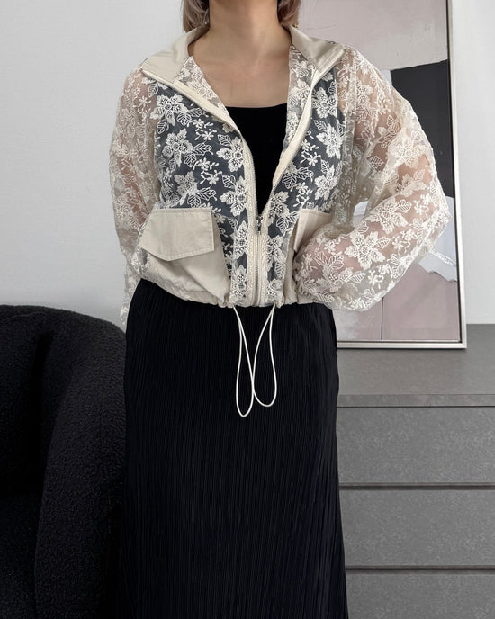 レースフラワー刺繍クロップドシアーブルゾン