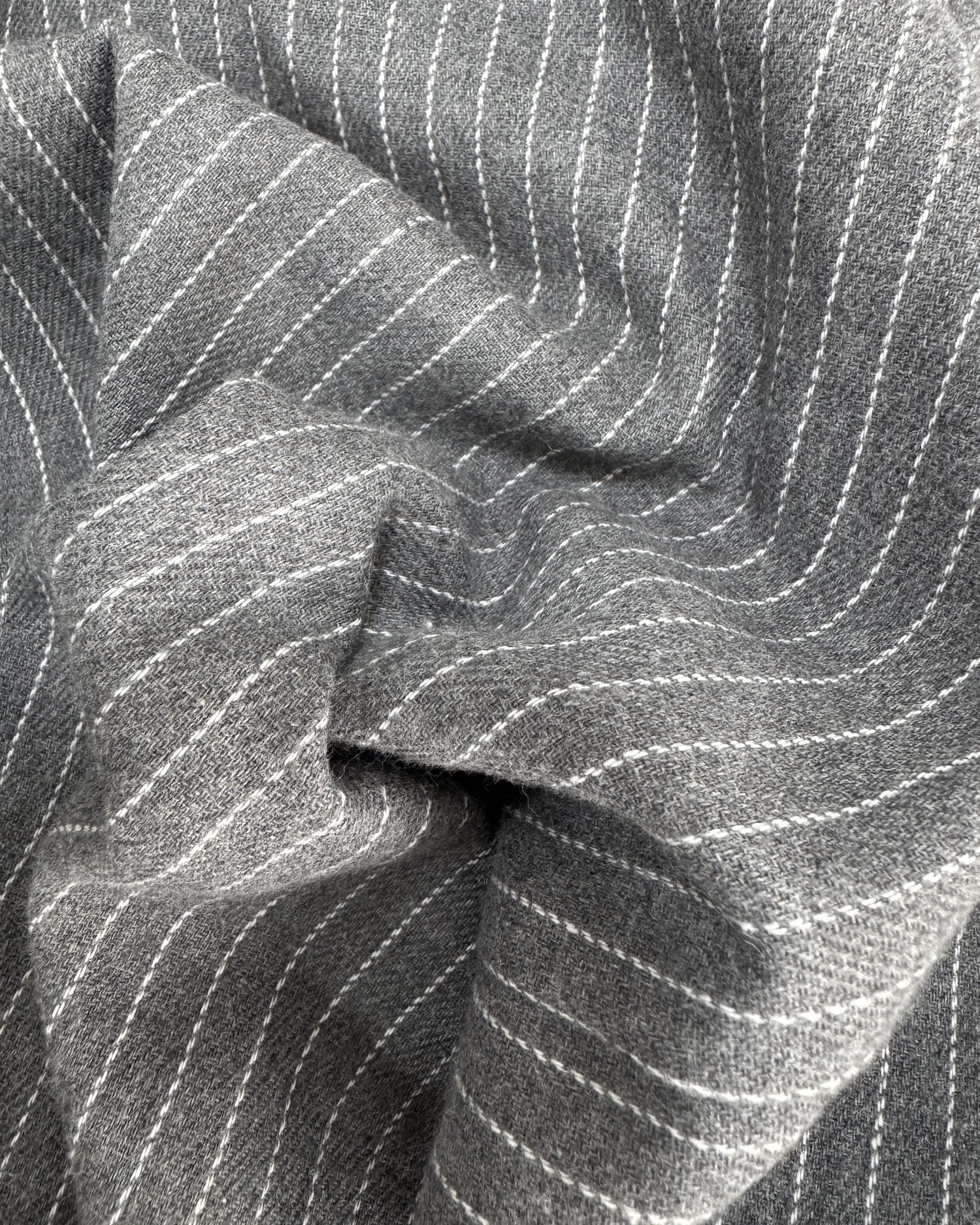 セミオフショルピンストライプトップス【3way】