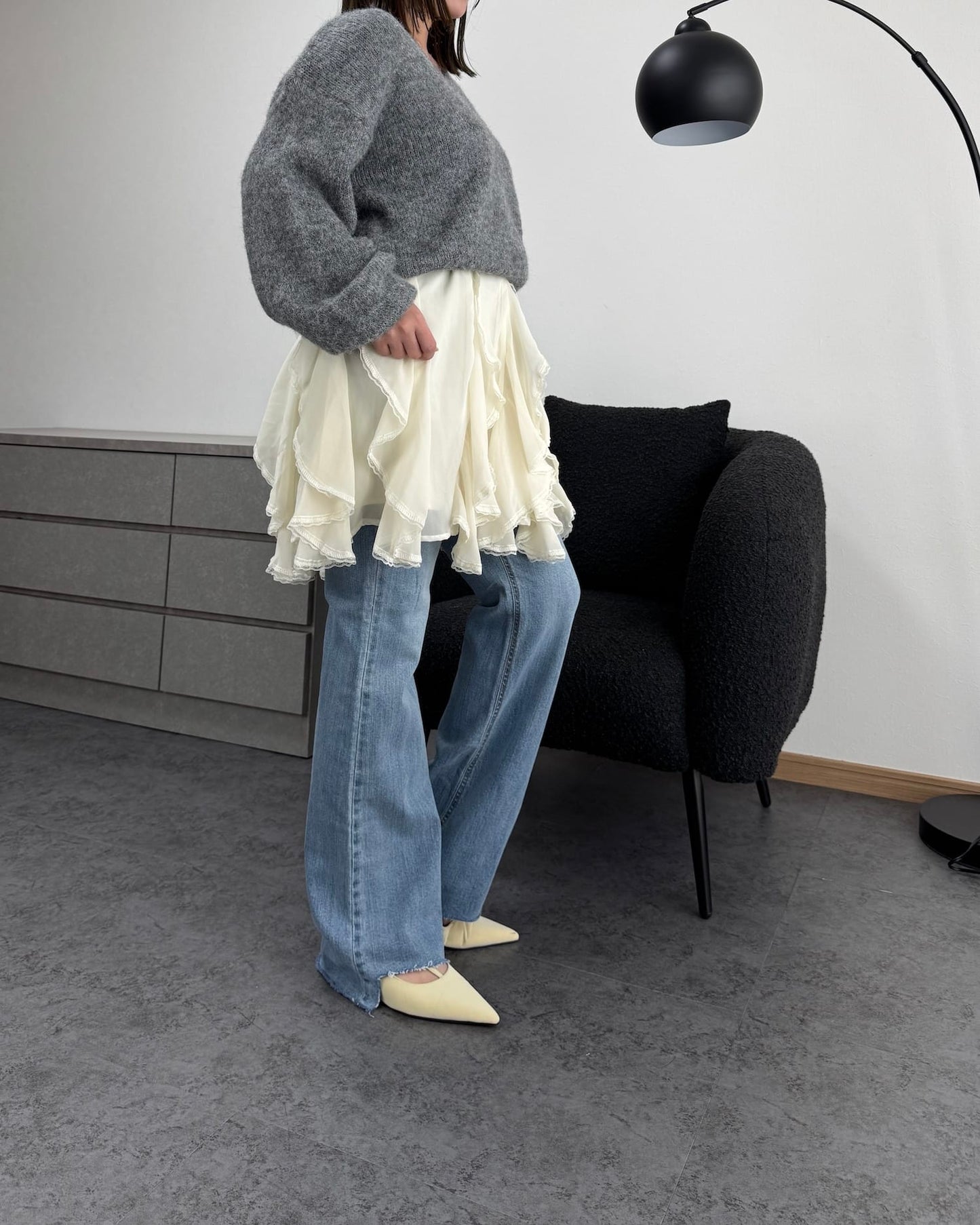 【美シルエット】デザインカットオフストレッチフレアデニム