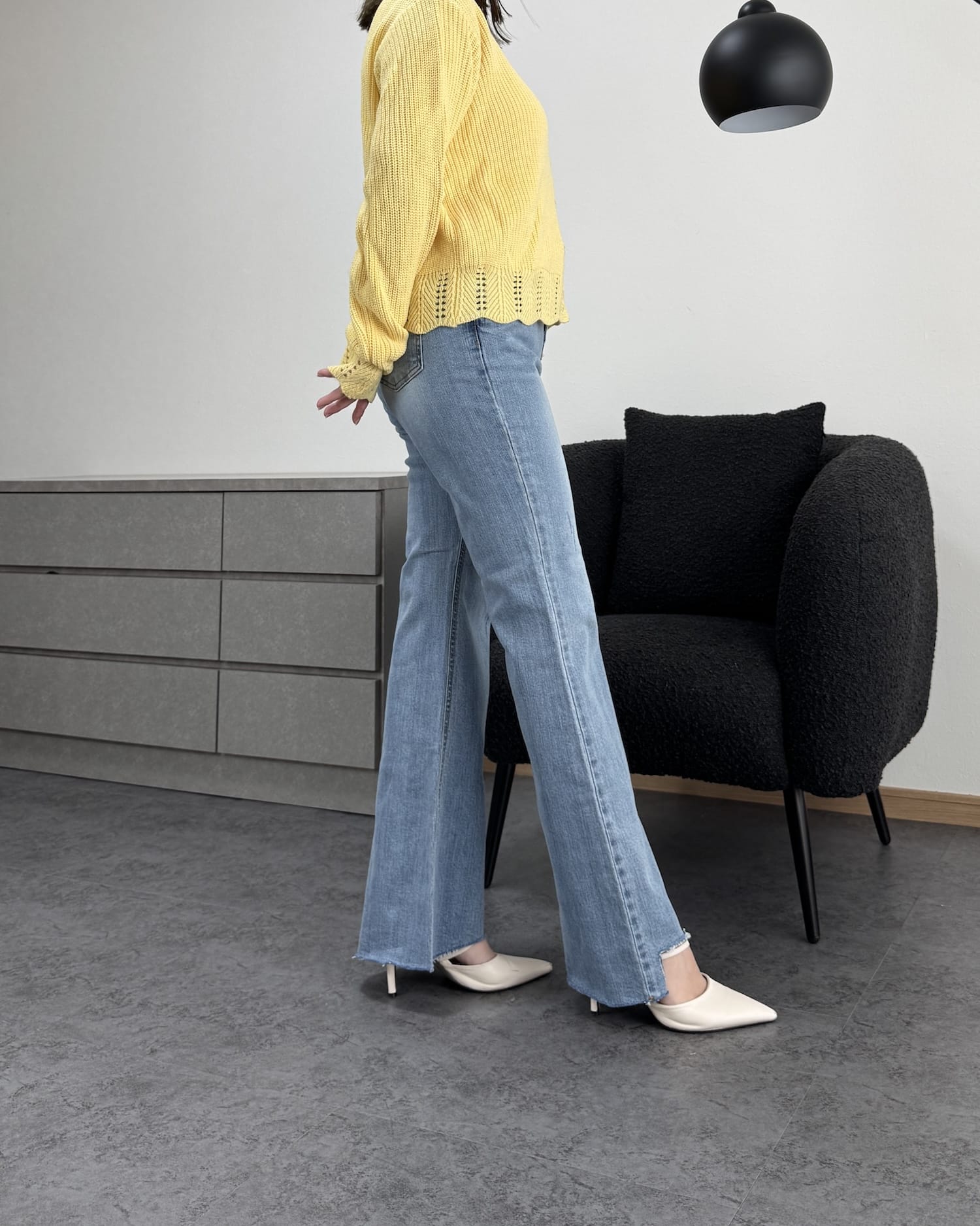 【美シルエット】デザインカットオフストレッチフレアデニム