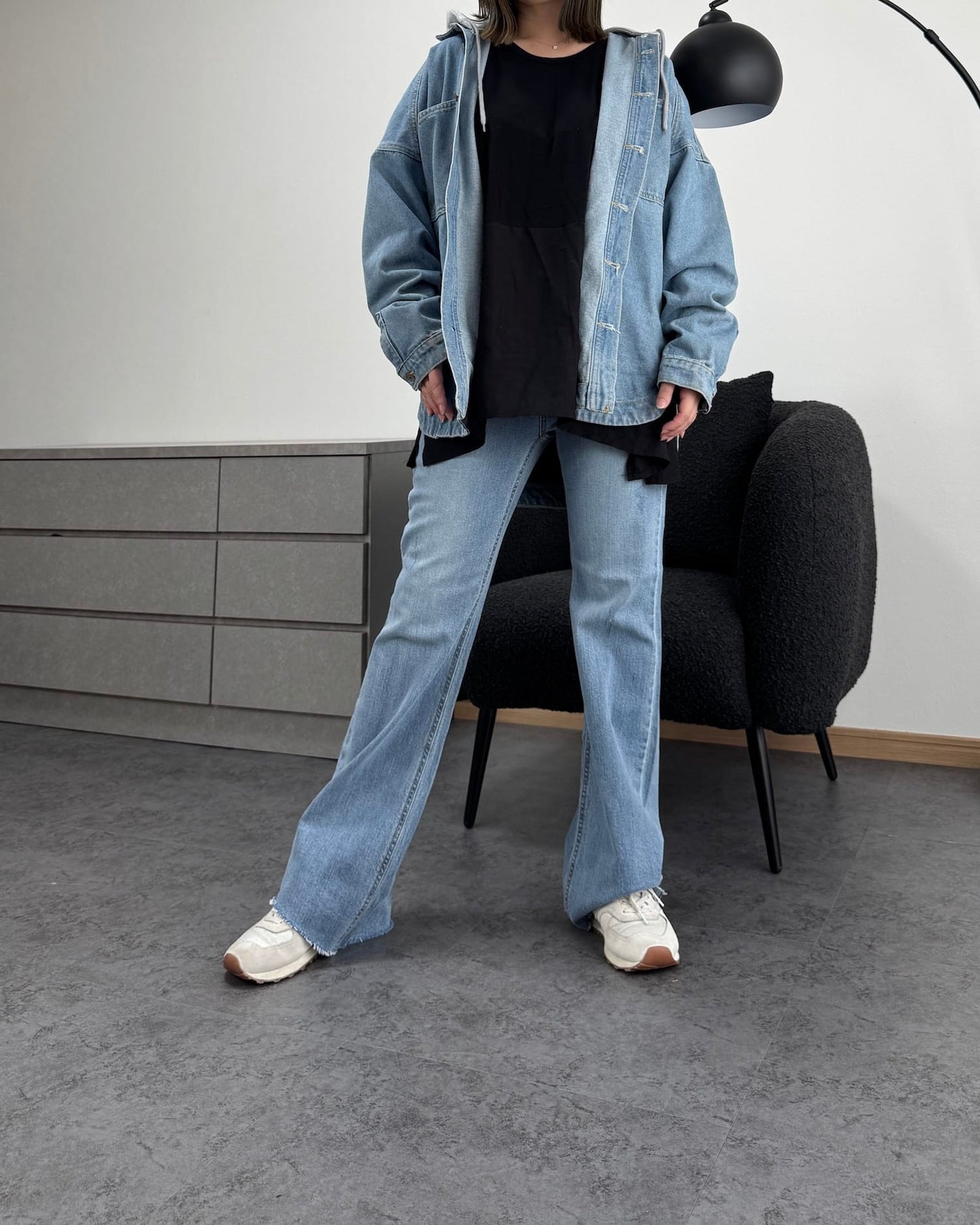 【美シルエット】デザインカットオフストレッチフレアデニム