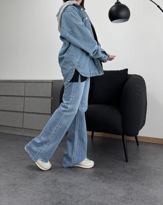 【美シルエット】デザインカットオフストレッチフレアデニム