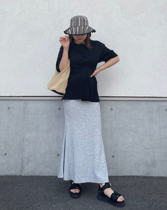 片側サイドスリット五部袖デザインTシャツ