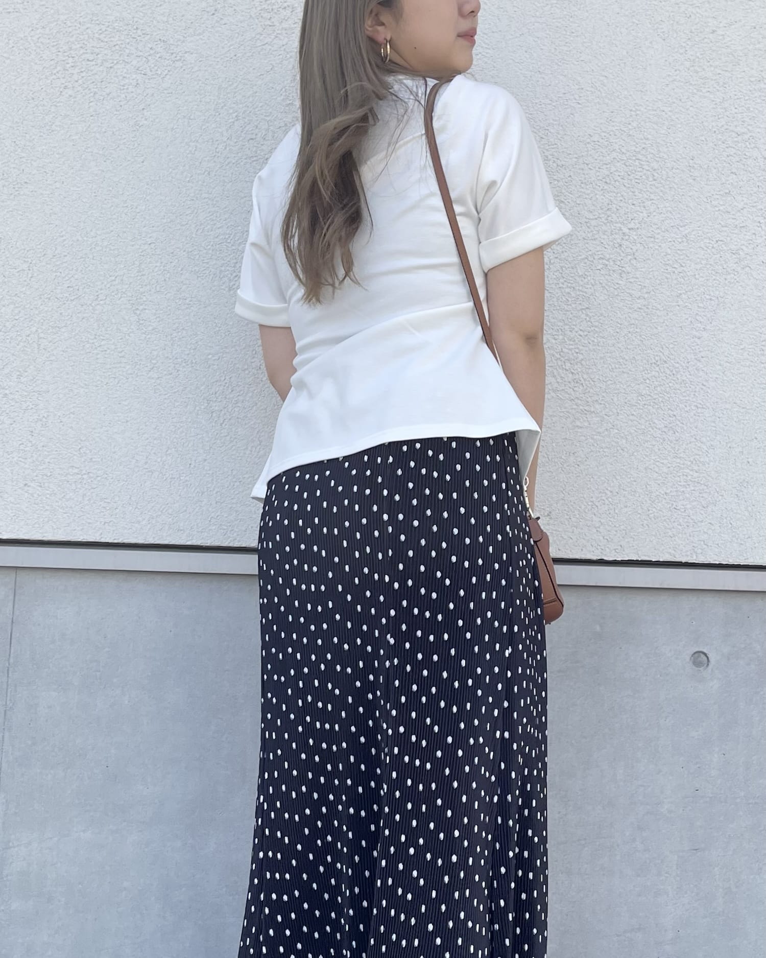 センターVスリットカットソー