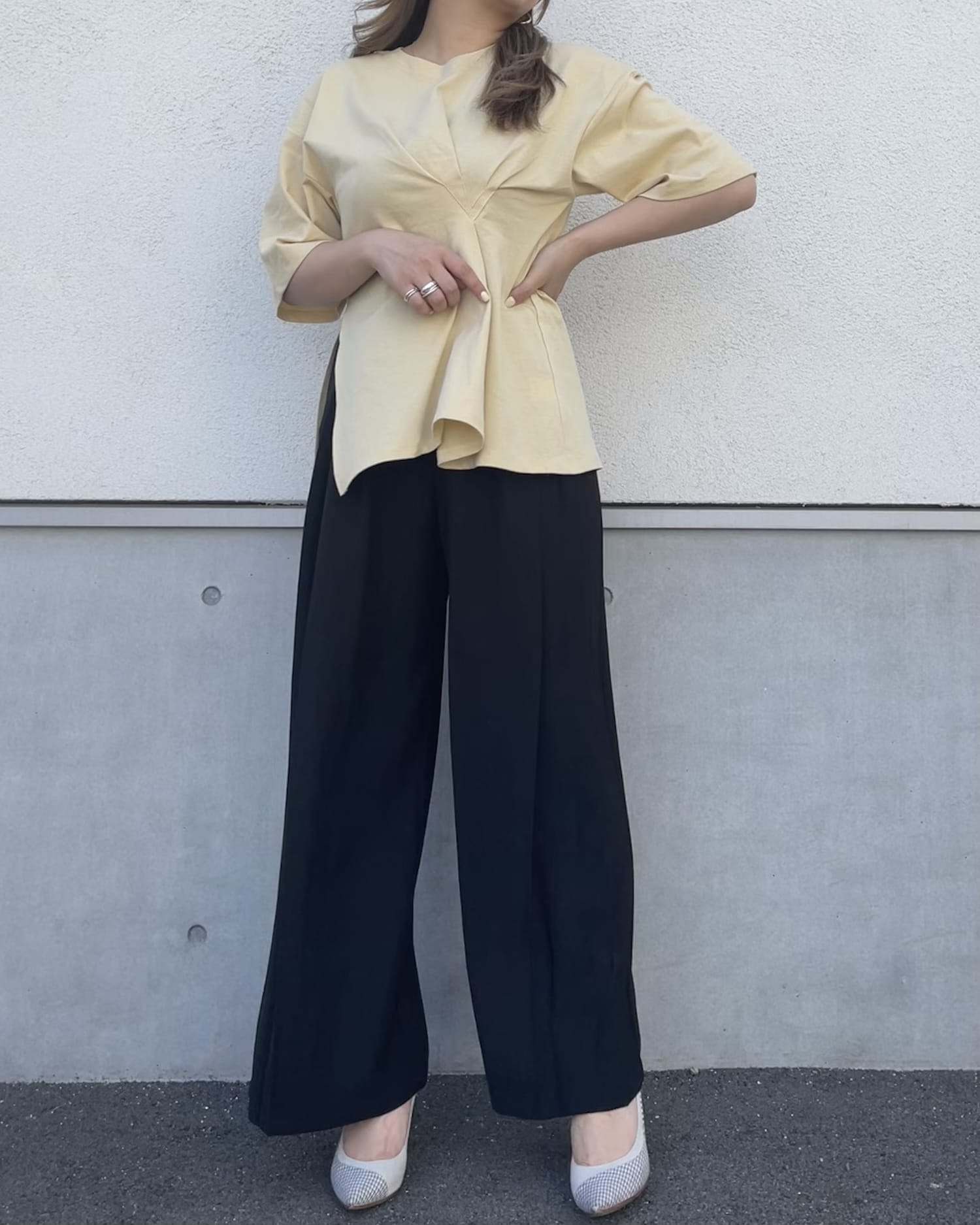 片側サイドスリット五部袖デザインTシャツ