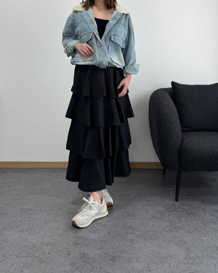 センターハーフティアードスカート