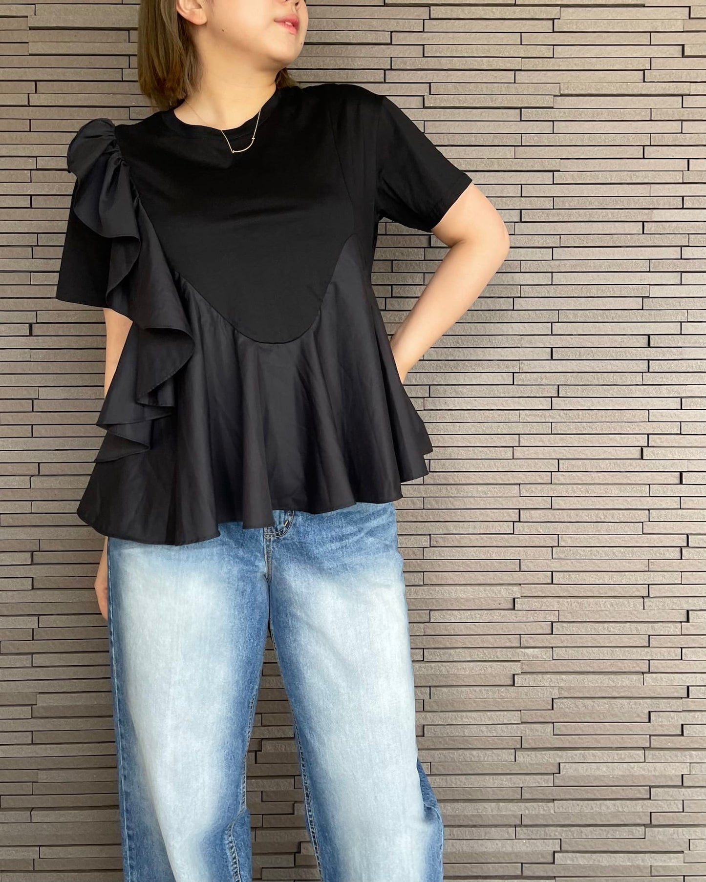 異素材切り替えフリルTシャツ