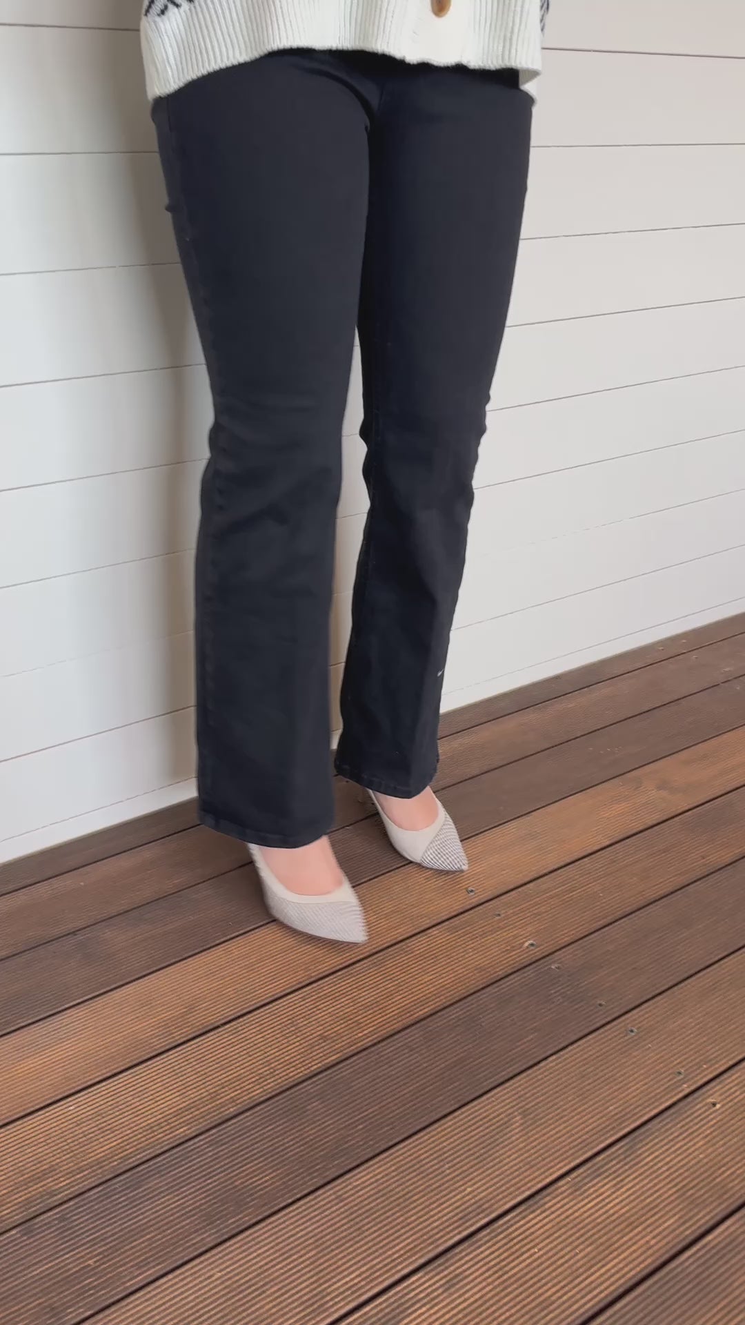 ストレッチフレアブラックパンツ – O.W